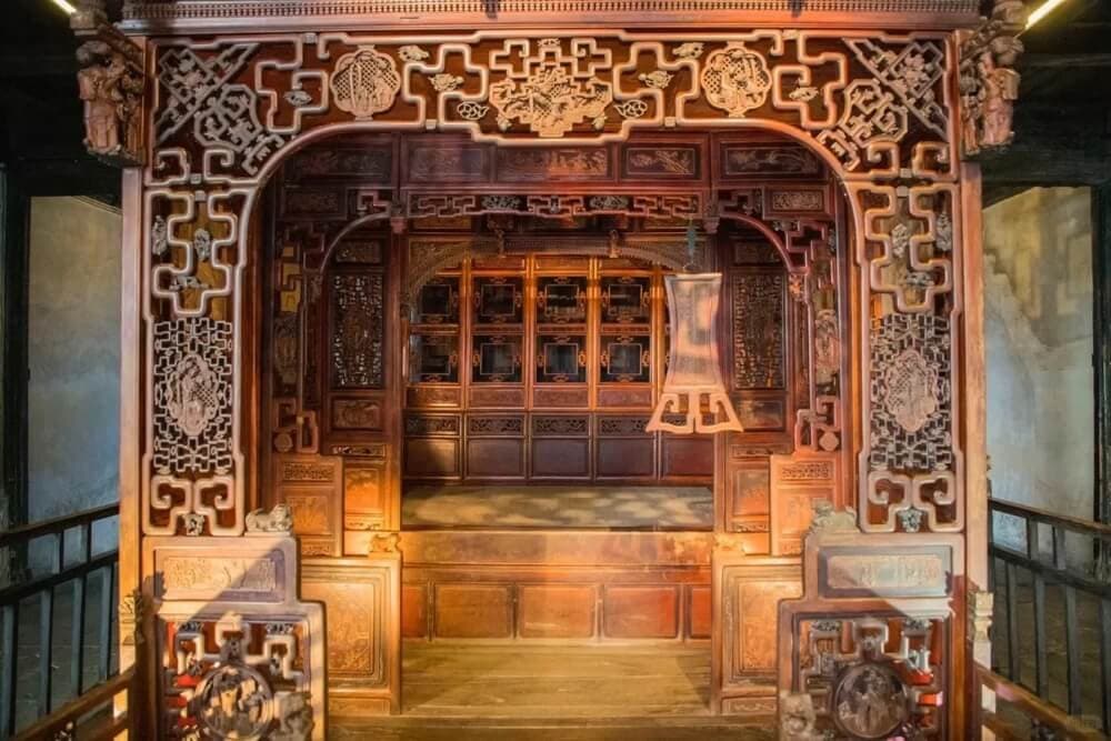 bảo tàng trăm giường ô trấn