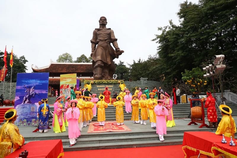 lễ hội gò đống đa