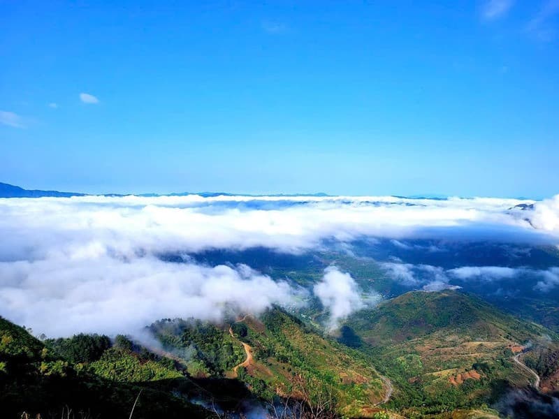 Quang cảnh tươi đẹp ở cung Sin Suối Hồ