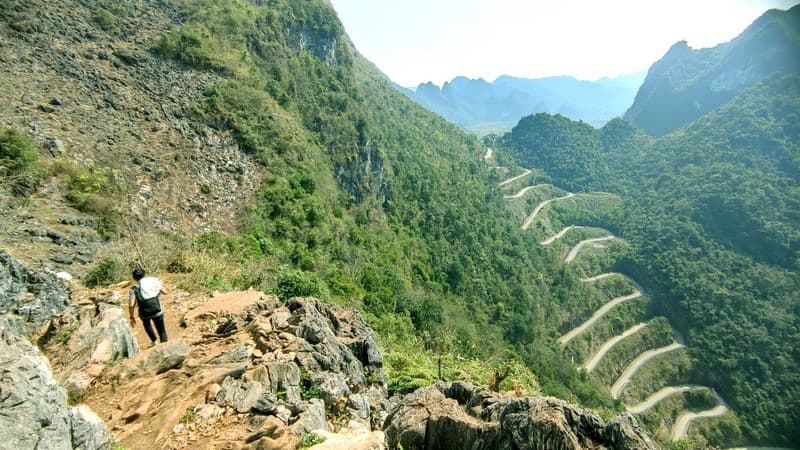 Di chuyển đến đèo Mẻ Pia Cao Bằng