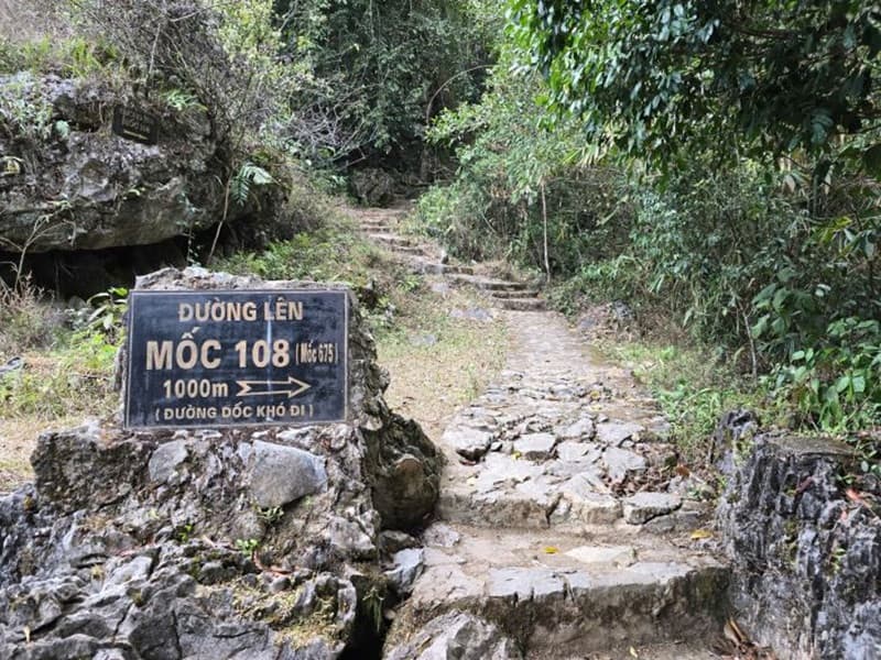 kinh nghiệm tham quan cột mốc 108