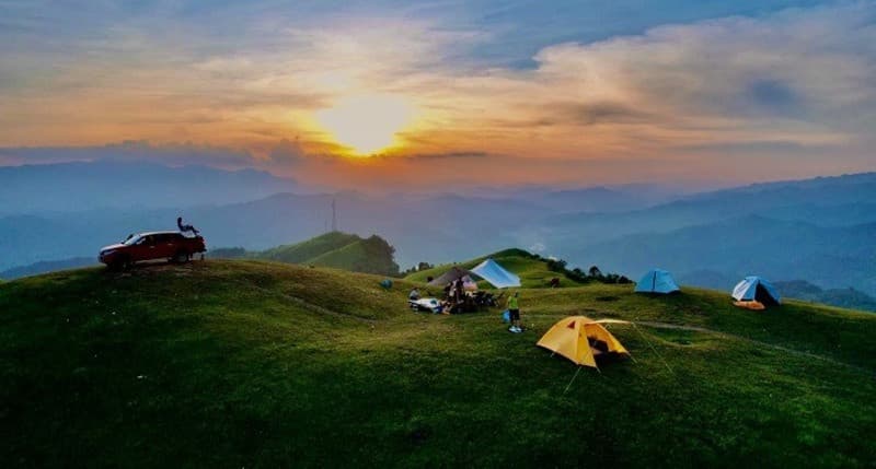 Hành trình chạm vào đời sống bản địa