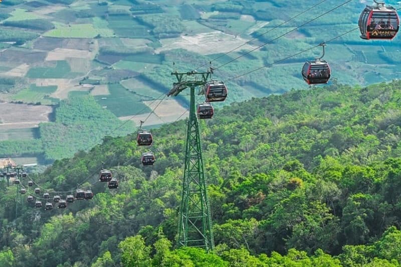 kinh nghiệm đi cáp treo núi bà đen