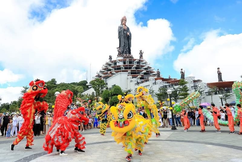 lễ hội tại sunworld núi bà đen