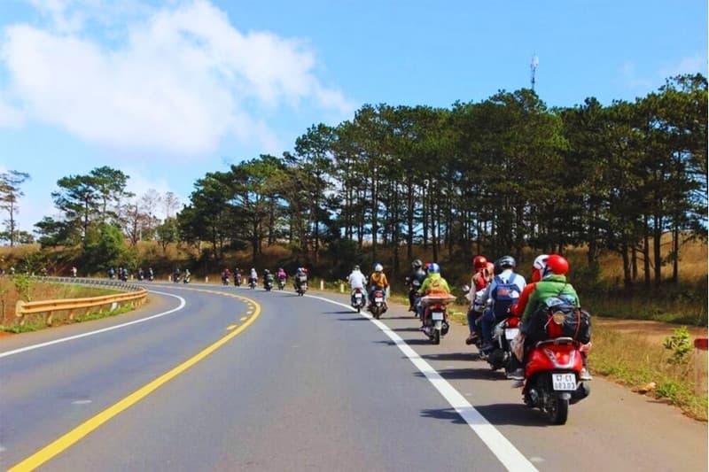 xe máy đi núi bà đen