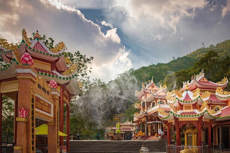 Truyền thuyết về Bà Đen