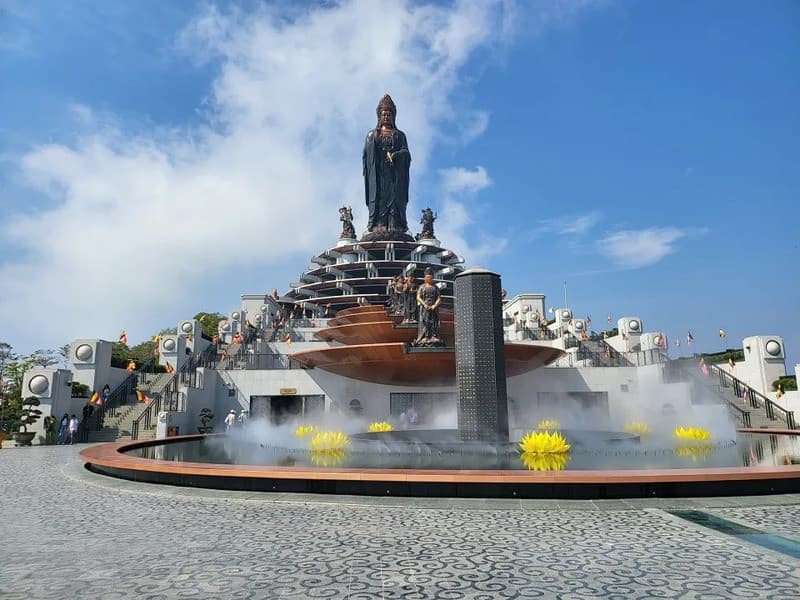 Chùa Bà Tây Ninh đã trải qua nhiều lần trùng tu để được như ngày hôm nay