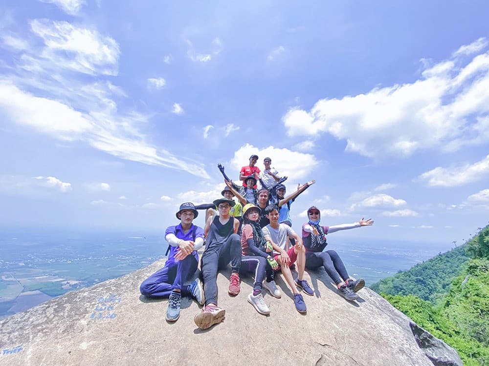 trekking núi bà đen