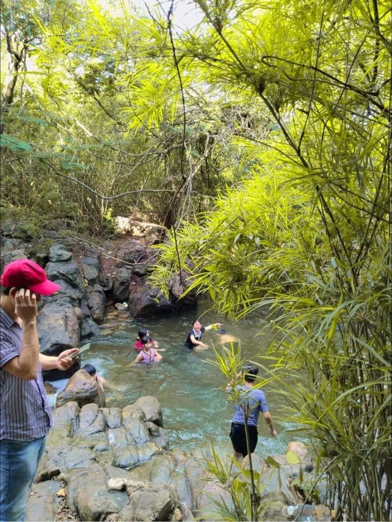 Vì sao du lịch suối ở Tây Ninh ngày càng thu hút