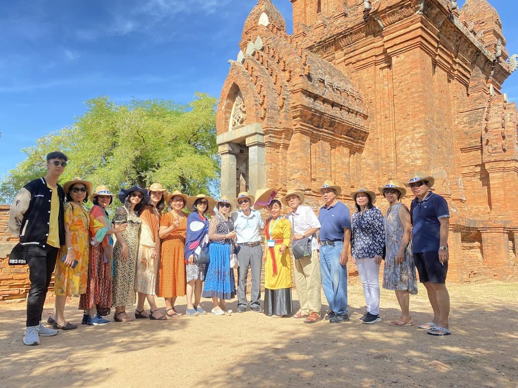 Du lịch Vĩnh Hy giỗ tổ 10 3