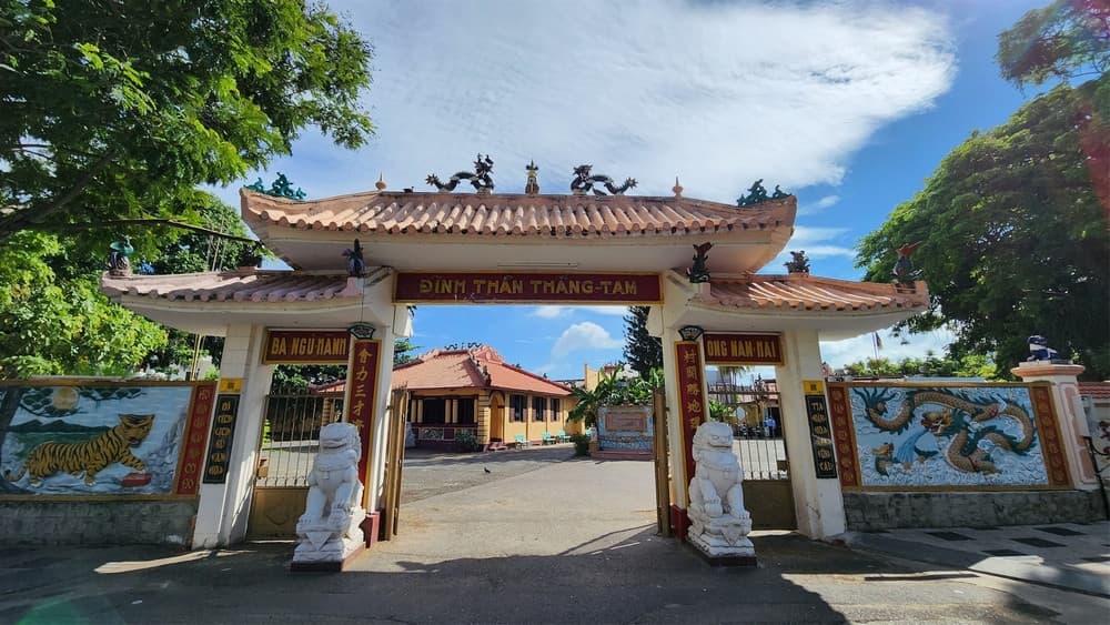 Đình Thần Thắng Tam