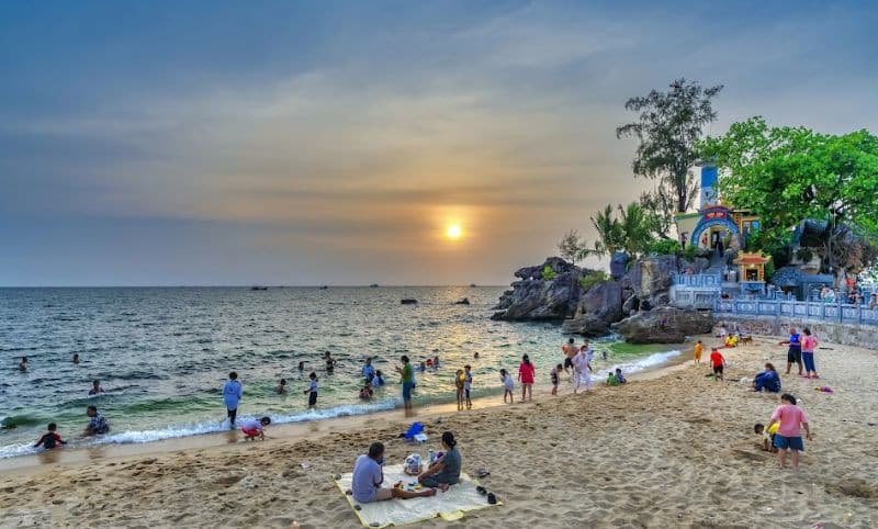 bãi tắm dinh cậu