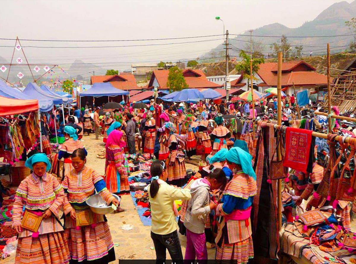 chợ phiên mù cang chải