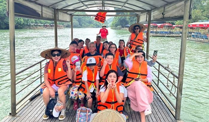 Tour Ba Bể Bản Giốc 30/4