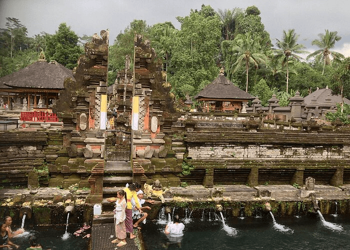 đền suối thiêng bali