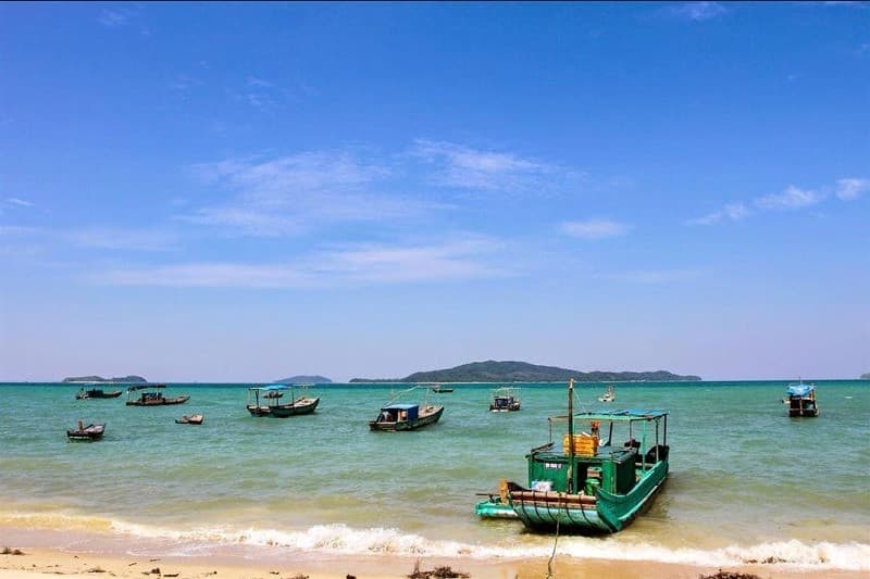 Cách di chuyển đến bãi Hồng Vàn