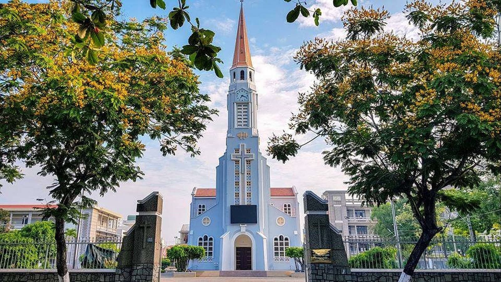 Nhà thờ Chánh Tòa, tour Quy Nhơn từ hà nội