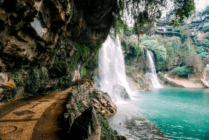 lối vào động phù dung