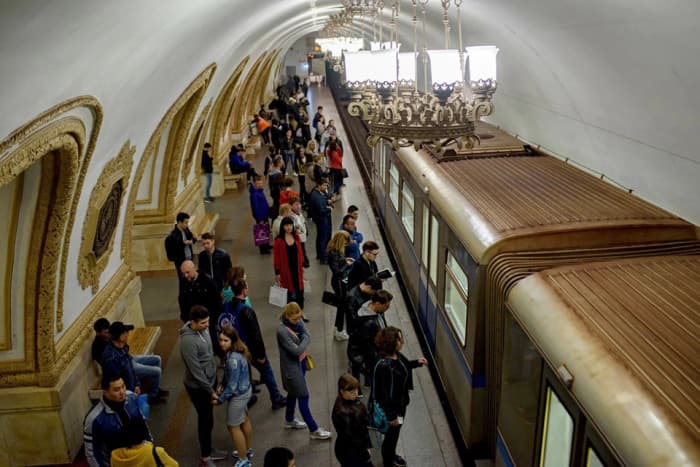 tàu điện ngầm Moscow