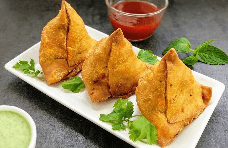 bánh gối nướng samosas ấn độ