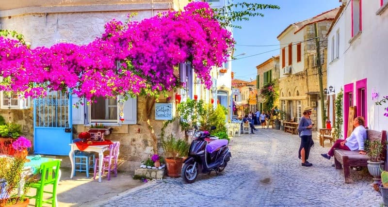 Ngôi làng Alacati