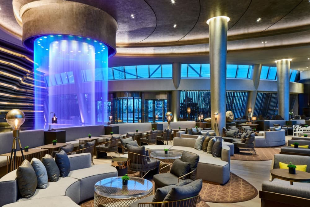 không gian bên trong khách sạn