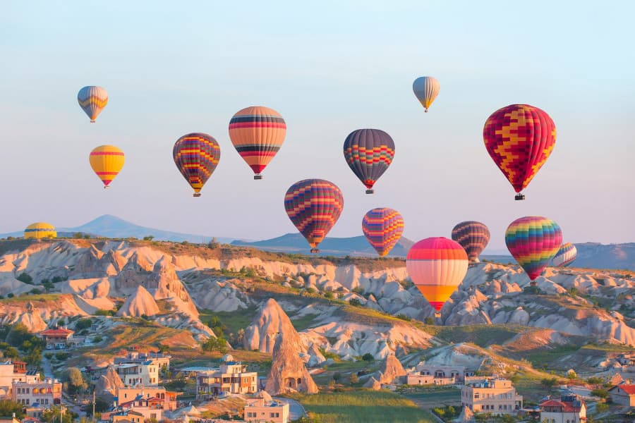 Trải nghiệm bay khinh khí cầu tại Cappadocia