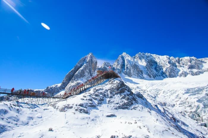 Núi tuyết Ngọc Long, tour Lệ giang từ hà nội 30/4