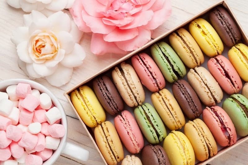Thưởng thức bánh Macaron nước Pháp