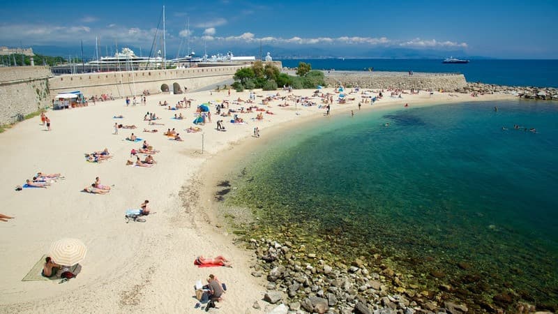 Thị trấn Antibes du lịch miền Nam Pháp