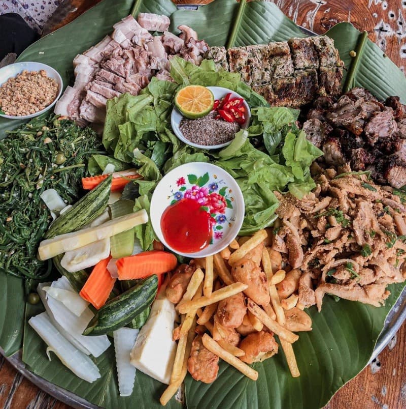 ẩm thực trạm tấu