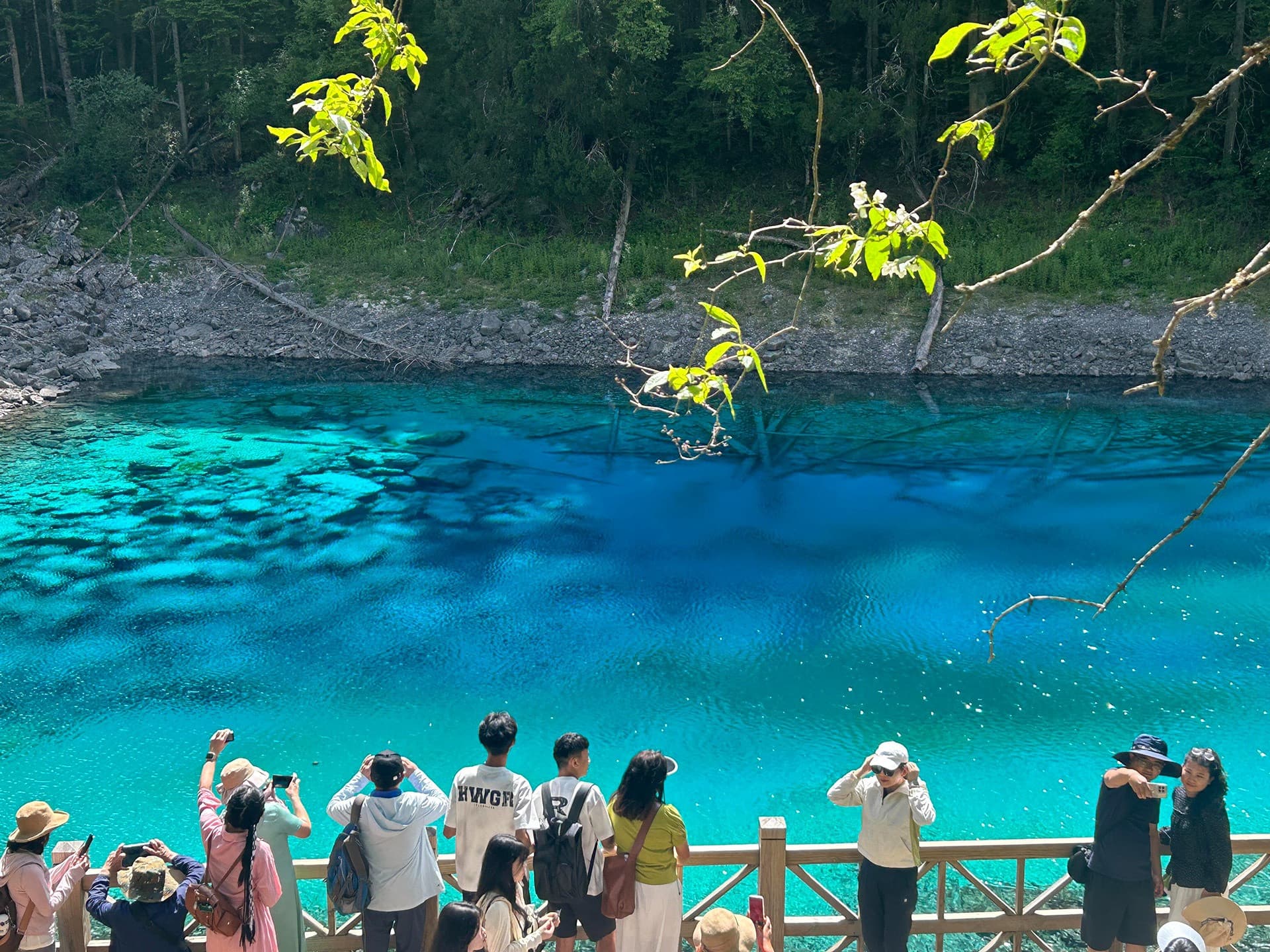 trang phục cửu trại câu mùa hè