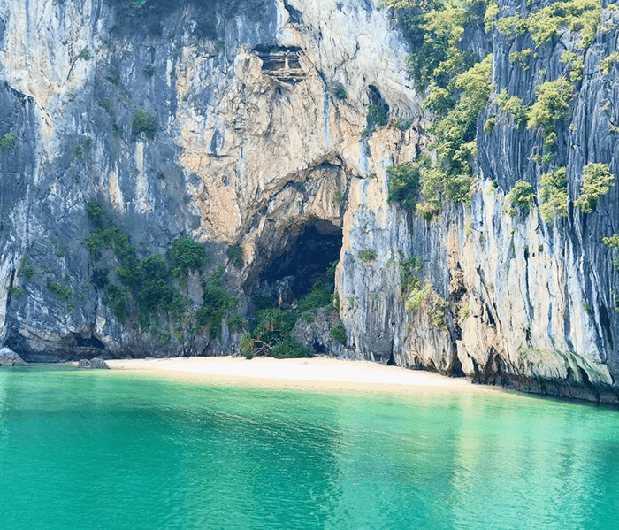 bãi tắm ba trái đào