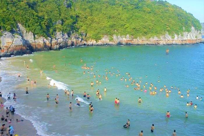 bãi tắm đảo cát bà