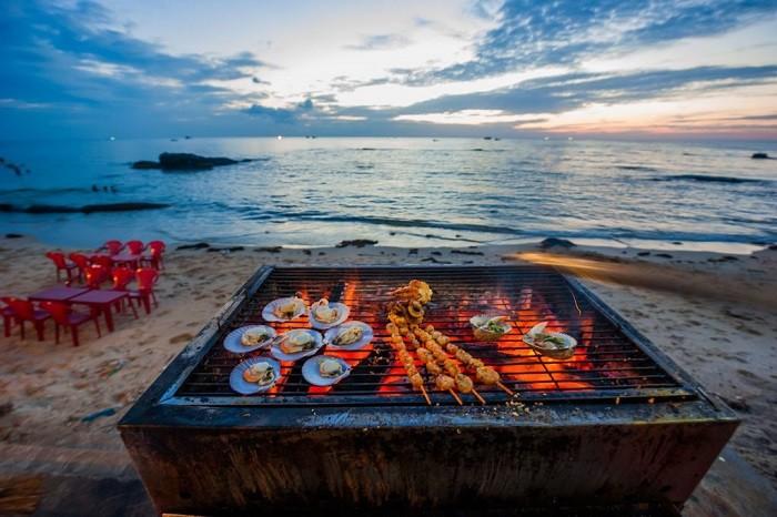 tổ chức tiệc trên biển nam cát