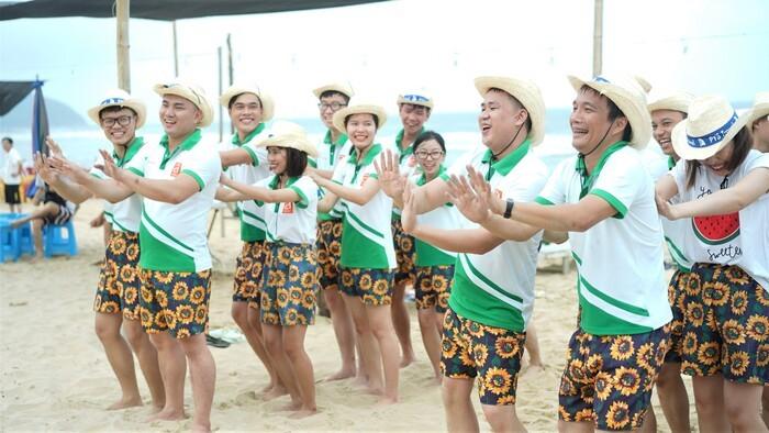 Hoạt động teambuilding tại biển Long Hải