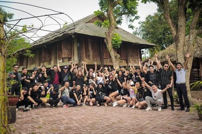 Hoạt động teambuilding thu hút đông đảo mọi người tham gia