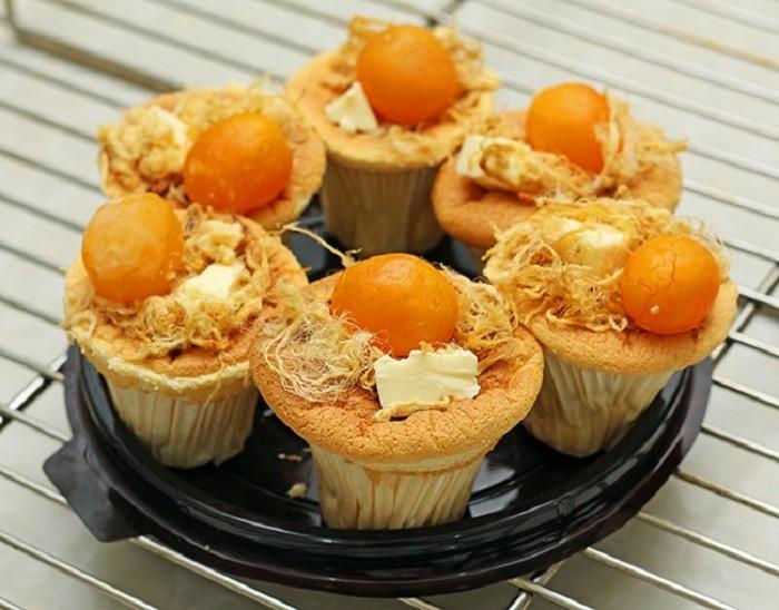 Bánh bông lan trứng muối vũng tàu