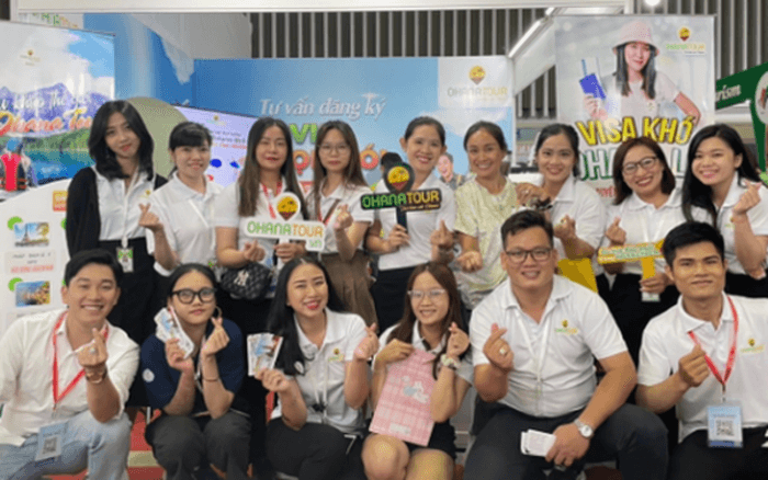 đội ngũ nhân viên OHANA Tour