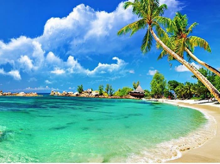 Mũi Né với làn nước trong xanh