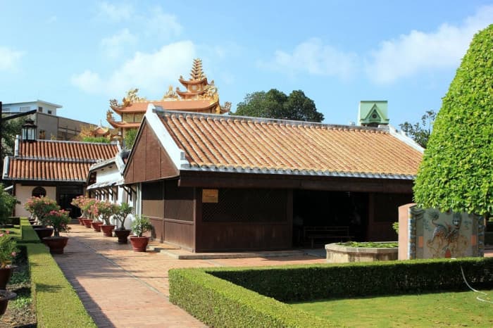 tham quan trường dục thanh