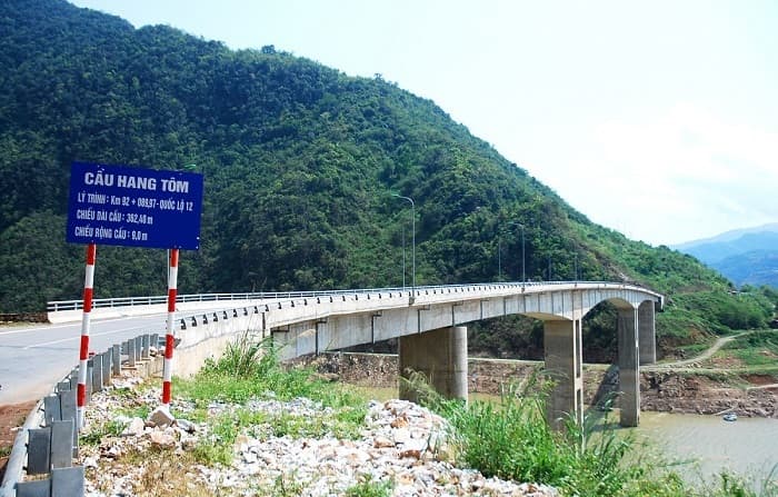 cầu hang tôm điện biên