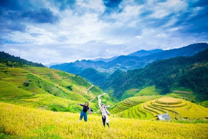 đất trời ngập sắc vàng