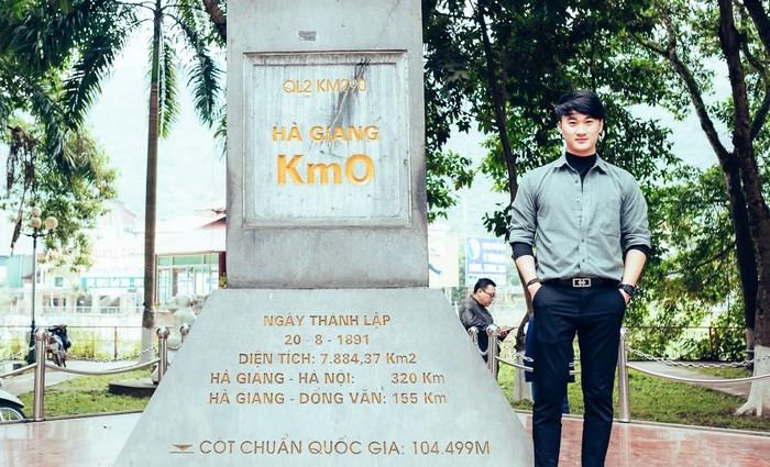 Cột mốc 0km Hà Giang