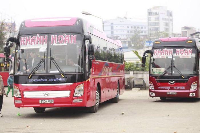 Du khách có thể lựa chọn đến với Cao Bằng bằng xe khách 