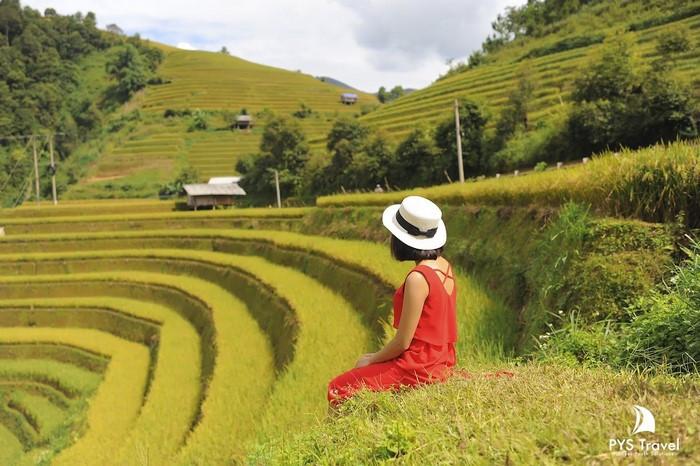 trang phục khi đi du lịch mù cang chải mùa lúa chín