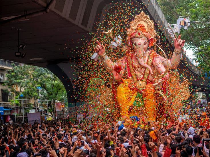 Tưng bừng Lễ hội thần Ganesha