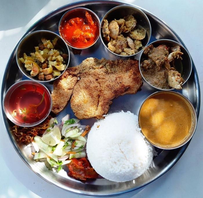 thali cá