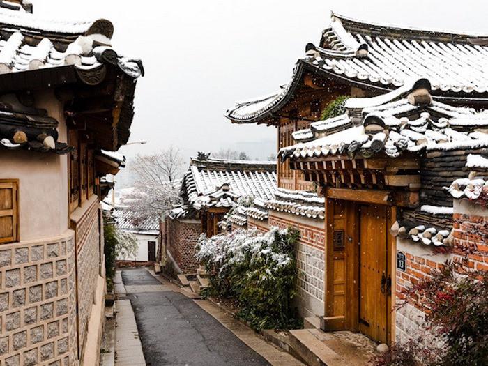 Làng cổ Bukchon Hanok - địa điểm nổi tiếng du lịch mùa đông Hàn Quốc