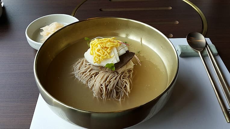 Mì lạnh Hàn Quốc